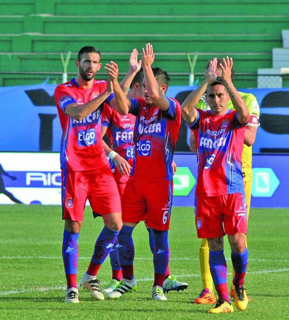 Doctos y santos abren la fecha 3
