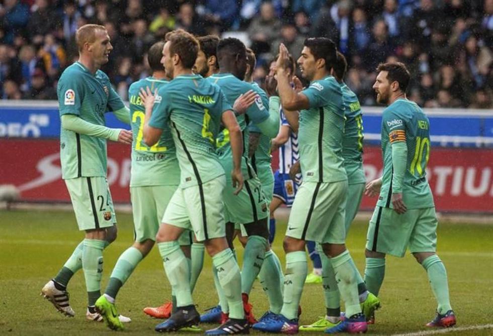 Barcelona golea 6-0 a Alavés