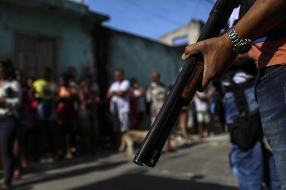 Policía retoma control de las calles de Brasil