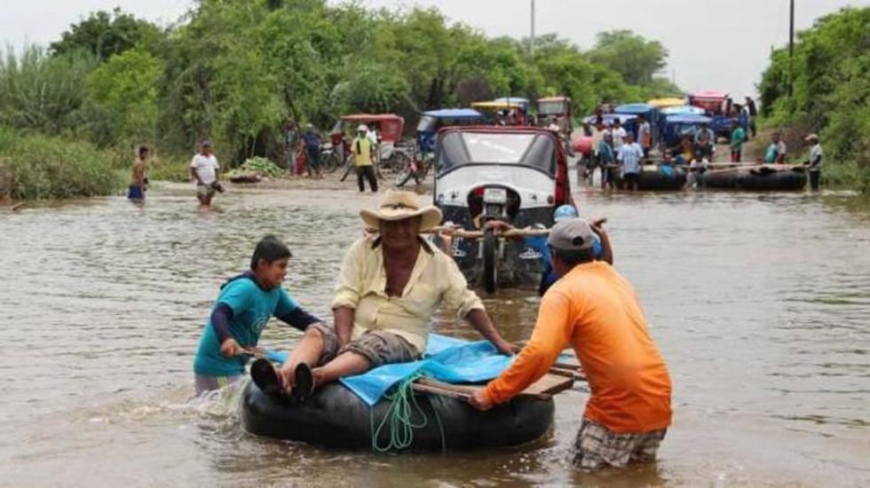 Instalan un hospital en zona afectada por lluvias en Perú