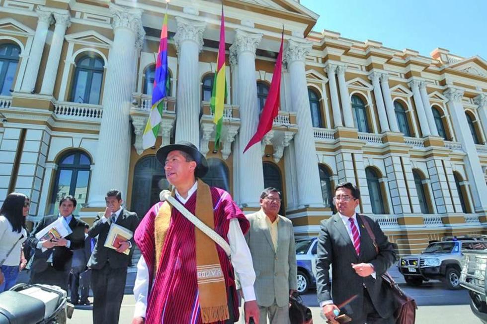 Suspenden otra vez el juicio contra Gualberto Cusi