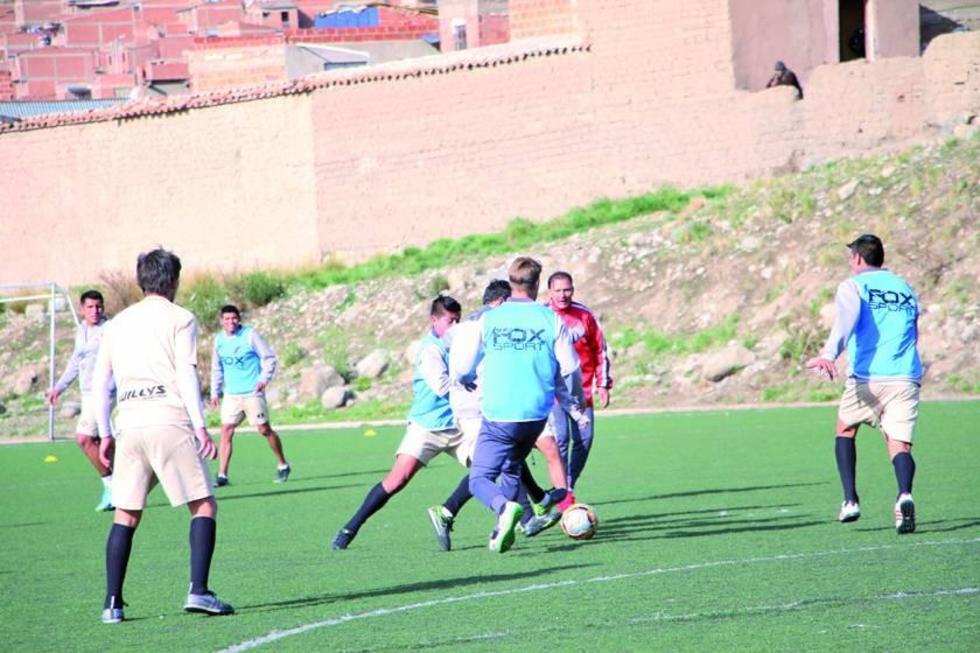 Nacional trabaja en la defensiva y ofensiva