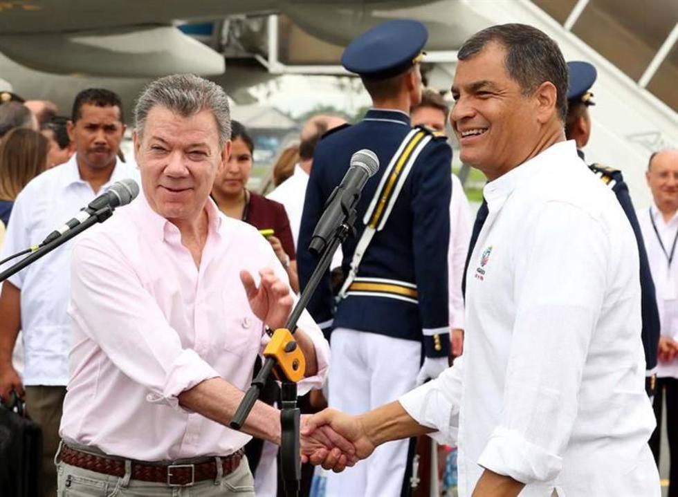 Correa y Santos apuestan por lograr más integración,  comercio y paz