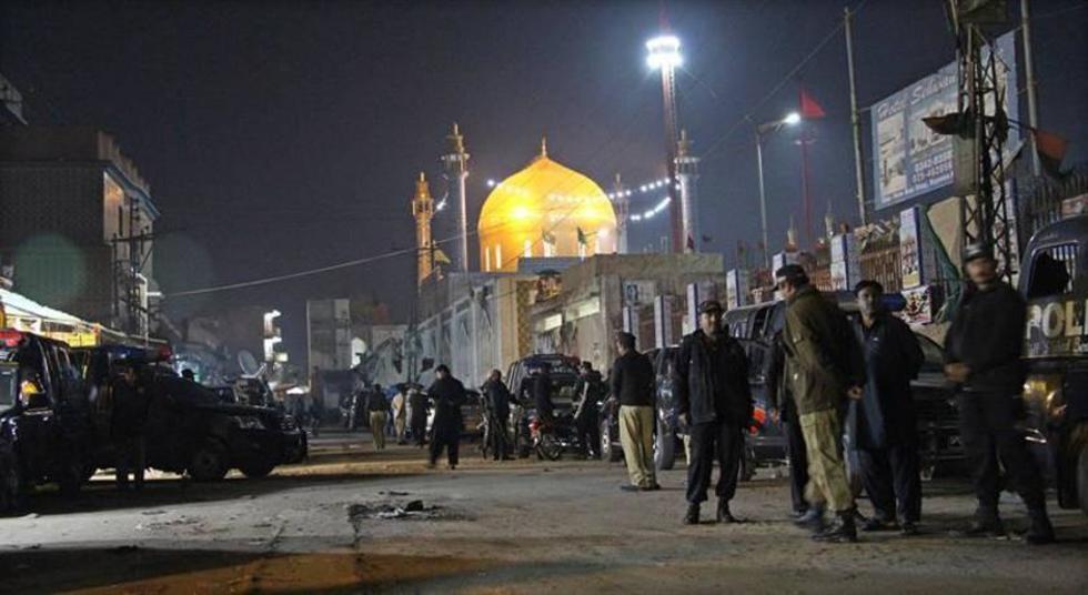 Un atentado en un templo sufí causa 70 muertos en Pakistán