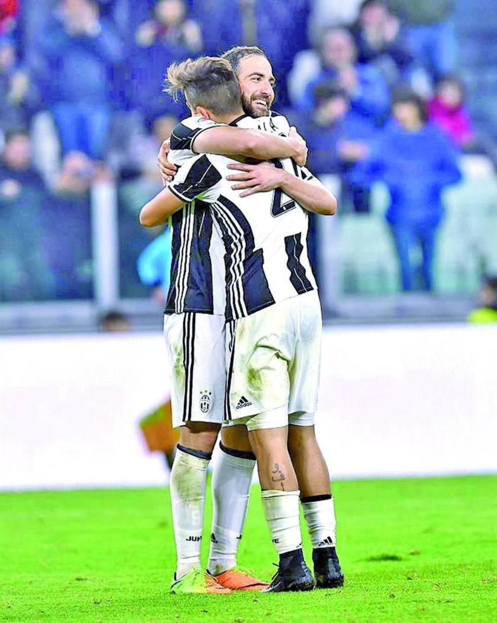 Dybala e Higuaín le dan el triunfo a Juventus