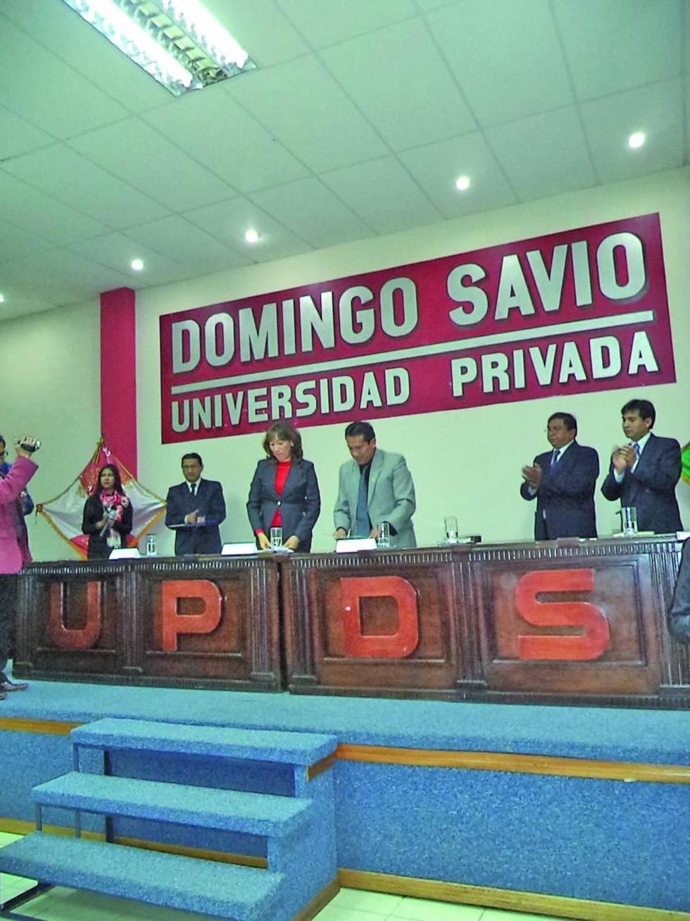 UPDS y la SIB firman un convenio académico