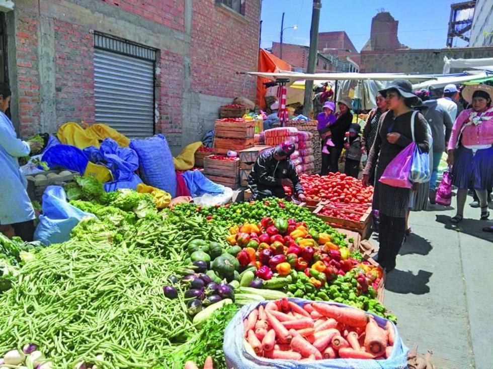Mercados tienen variedad de productos