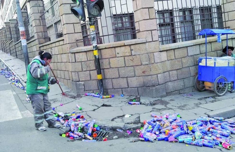 La EMAP recoge toneladas de basura