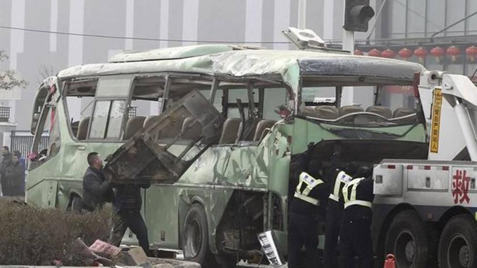 Diez muertos y 38 heridos en un accidente de tráfico en el sur de China