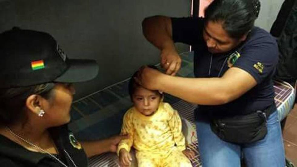 Personal de la Felcv busca a papás de una niña