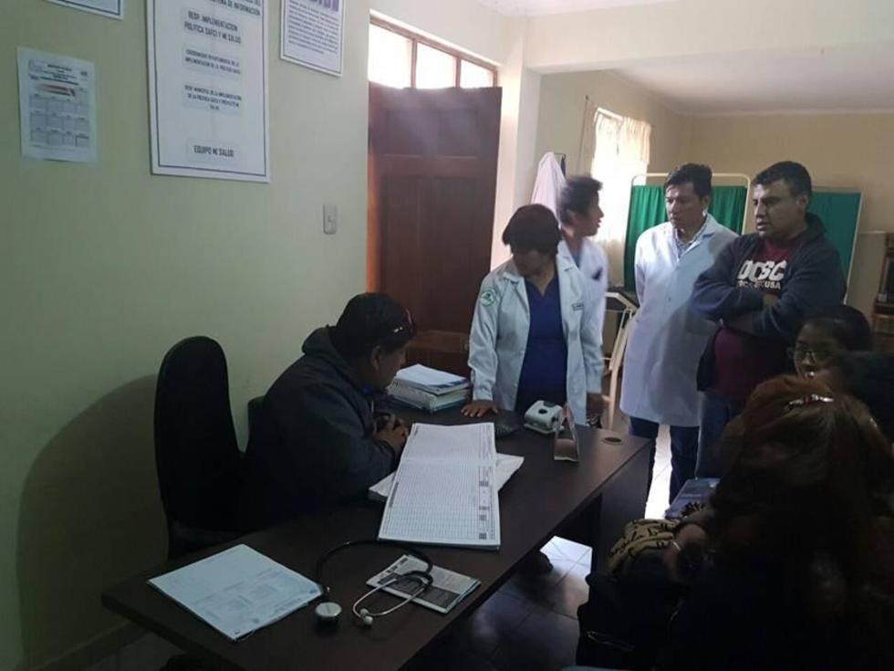 Visitan centros de salud municipales