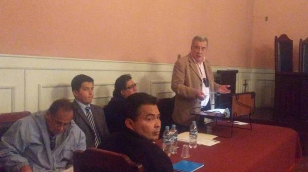 Opositores demandan a jueces liberar al exprefecto Leopoldo Fernández