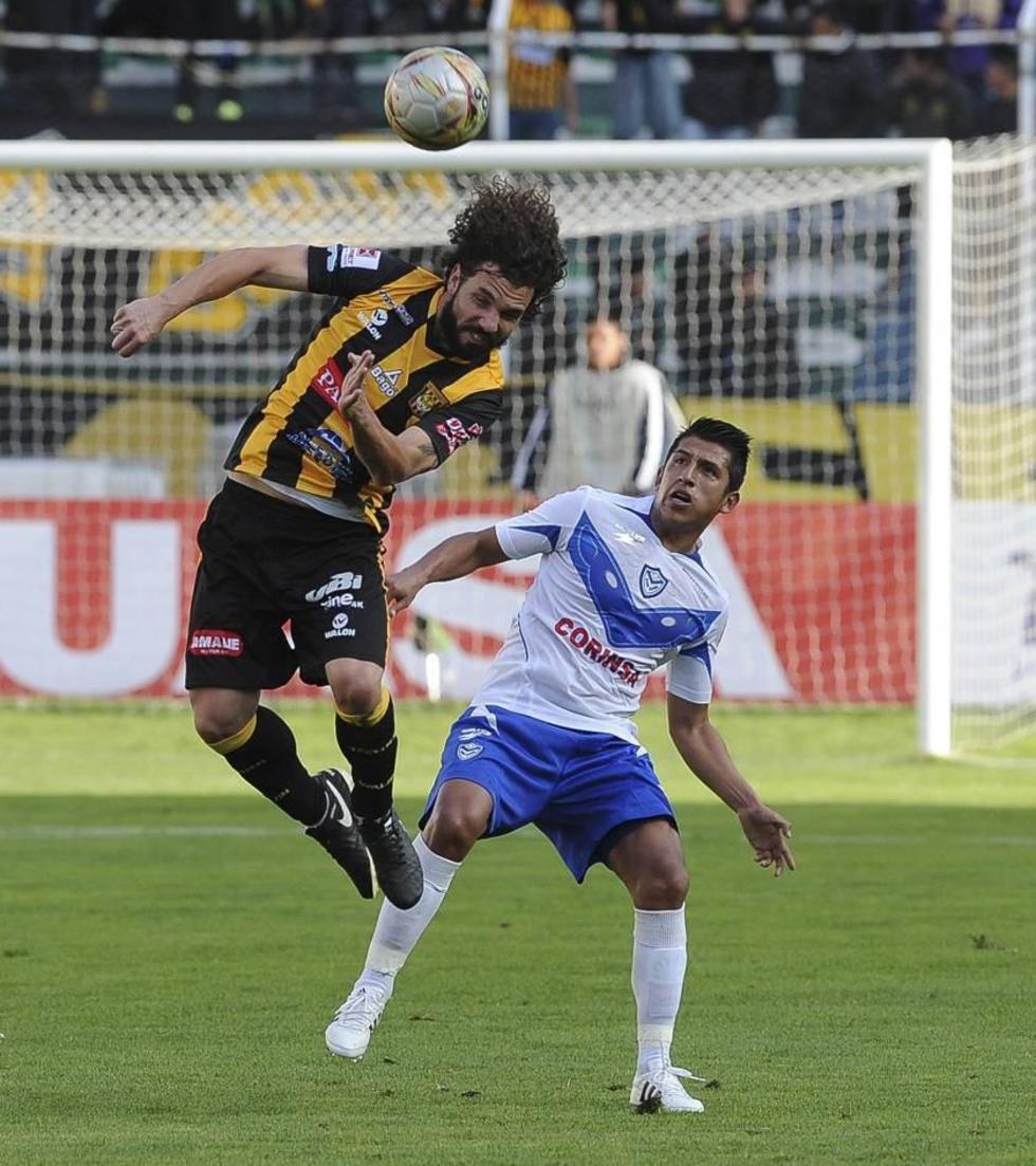 El Tigre le clava tres zarpazos al santo 