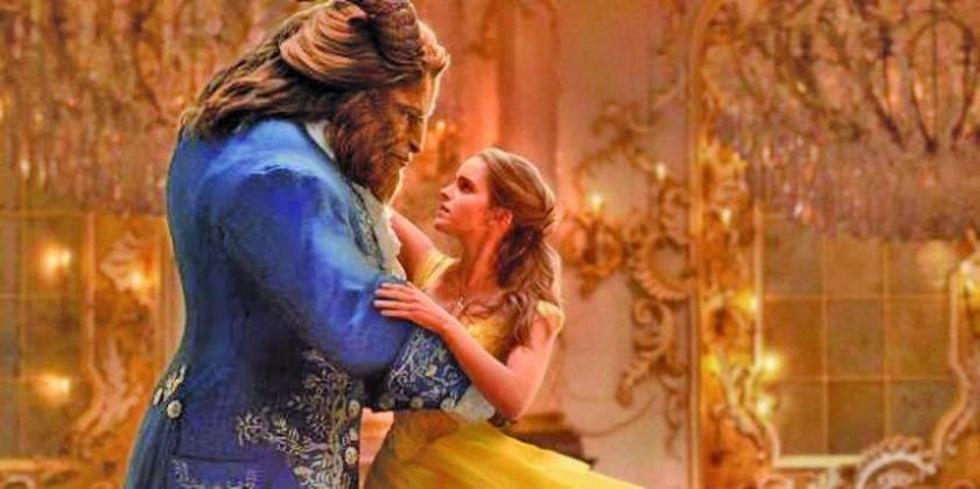Hay polémica por personaje de La Bella y la Bestia