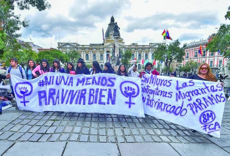 El paro internacional de mujeres se cumplió con protestas en Bolivia