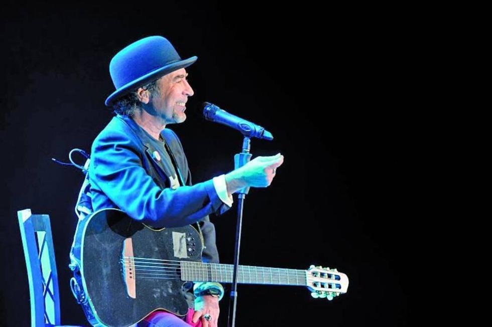 Sabina reprograma conciertos en América