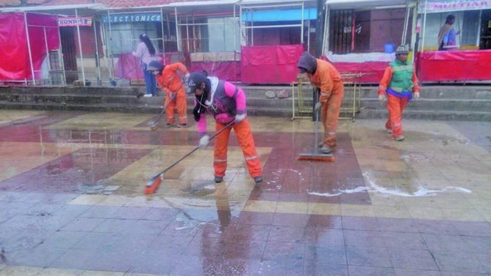 EMAP sigue con campaña de limpieza en barrios