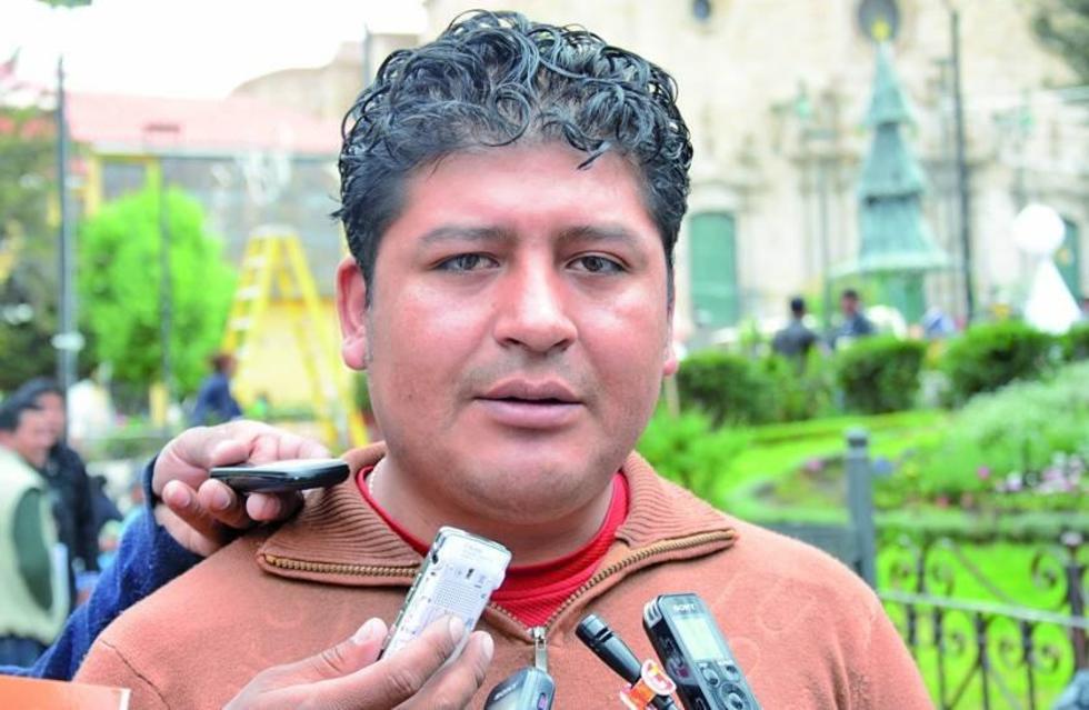 Investigan supuestos loteamientos de predios en la zona Huachacalla 2