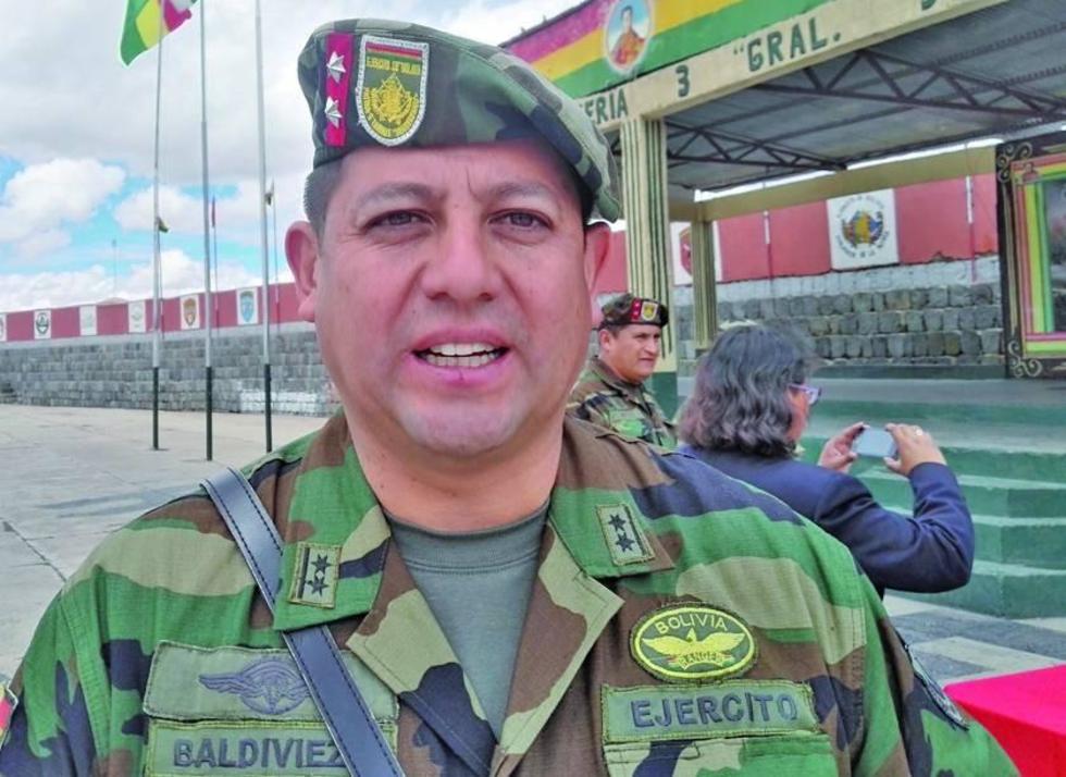 Ejército cumplirán hoy la marcha de la "marea azul"