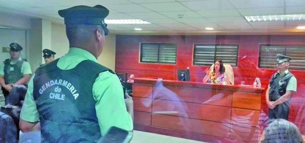 Juzgado chileno determina que los 9 bolivianos sigan detenidos