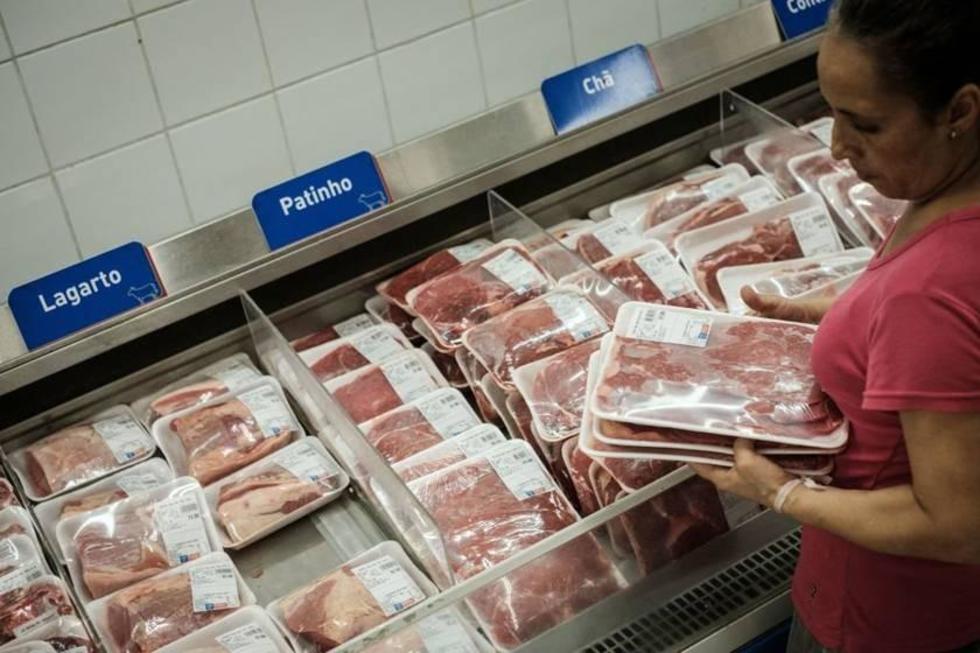 Brasil atribuye caso de carne a corrupción y no a falta de control sanitario
