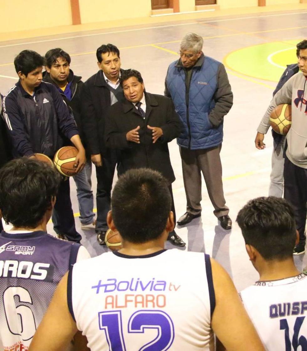 Calero pedirá ser sede del triangular de básquet