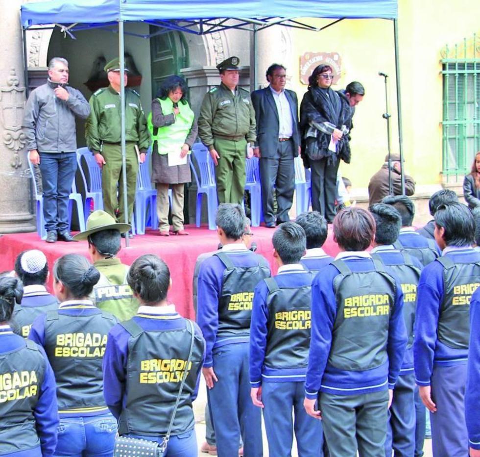 Conforman  las brigadas escolares en la ciudad