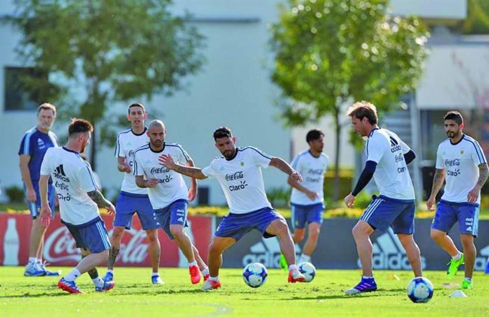 Bauza comienza a diseñar el partido contra Bolivia