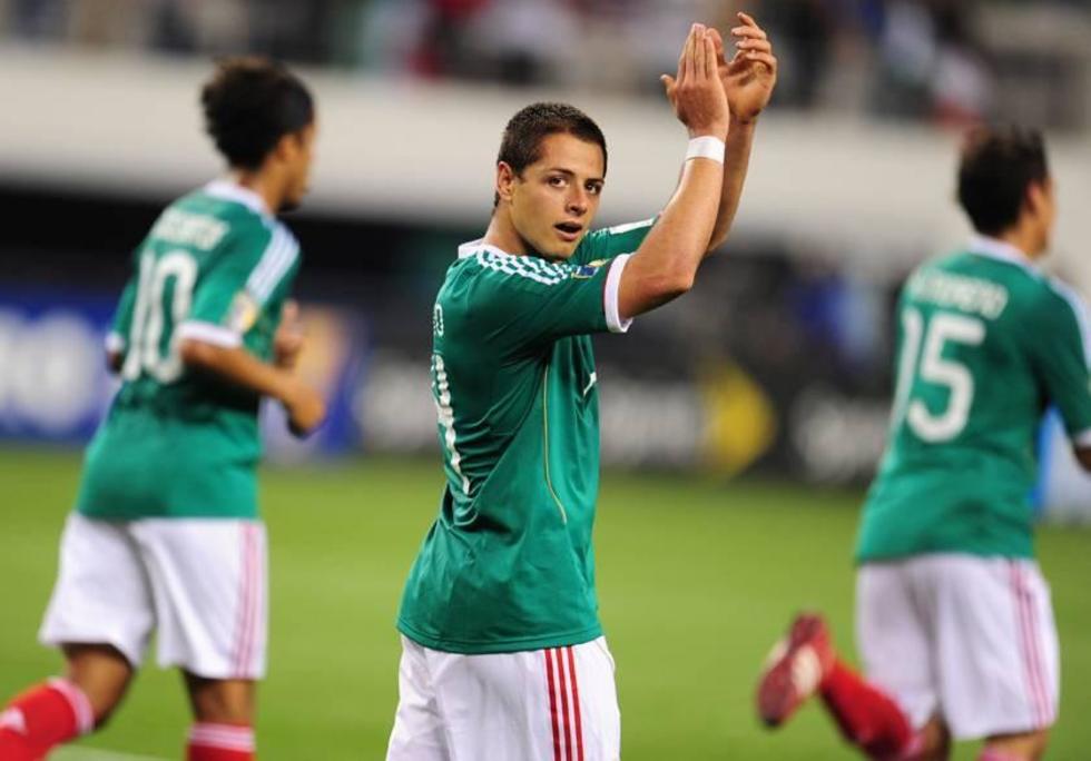 México y Chicharito bajan a Costa Rica del liderato