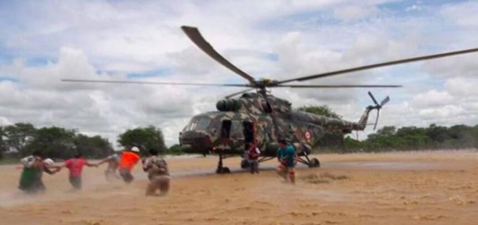 Militares inician rescate de los damnificados en Perú