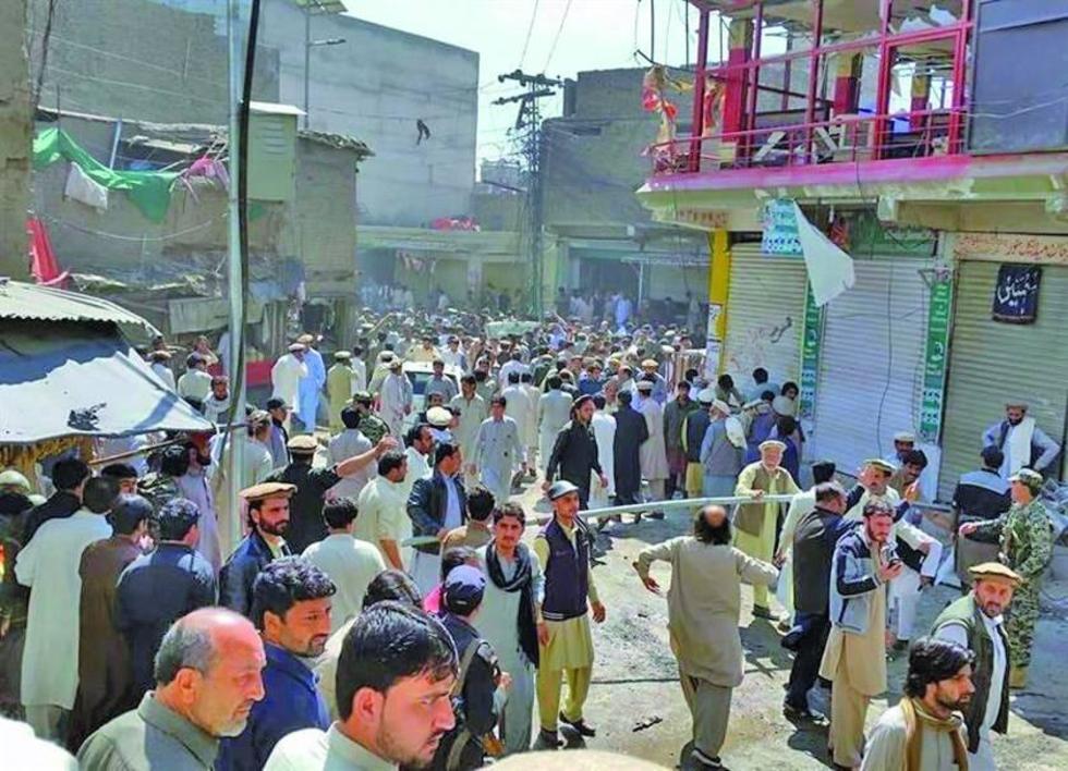 Atentado talibán en mezquita causa 22 muertos en Pakistán