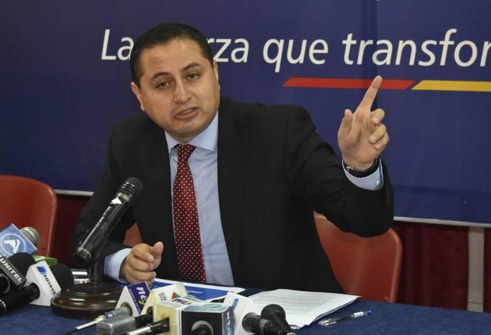 Acha dice que entregó documentación a la Fiscalía sobre taladros