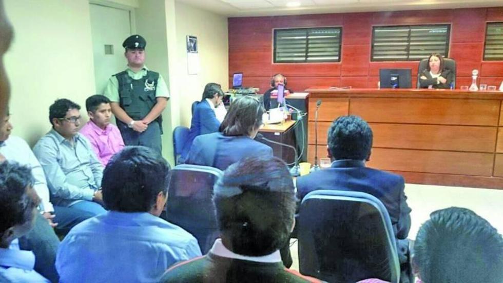 Defensa de los nueve detenidos presentará dos acciones judiciales