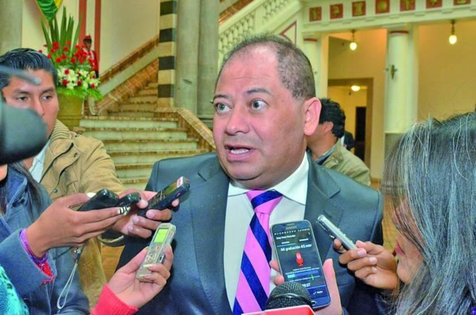 Ministerio de Gobierno descubre una red de corrupción en Dircabi