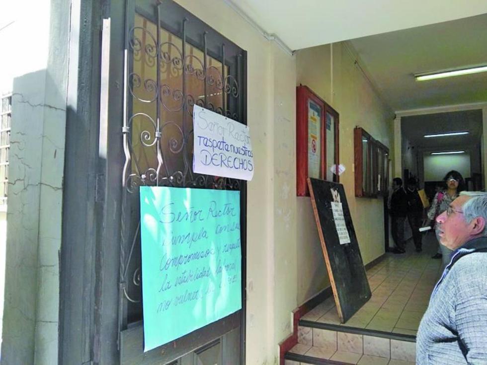 Los administrativos de la UATF acatan el paro de 48 horas hasta hoy