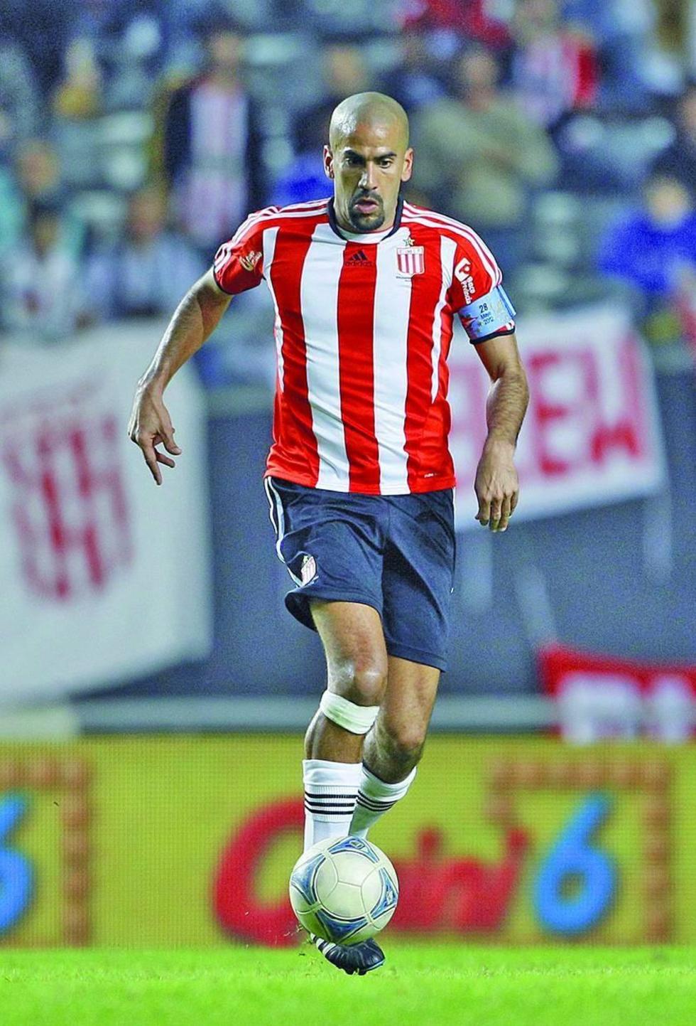 Estudiantes recibe a Barcelona 