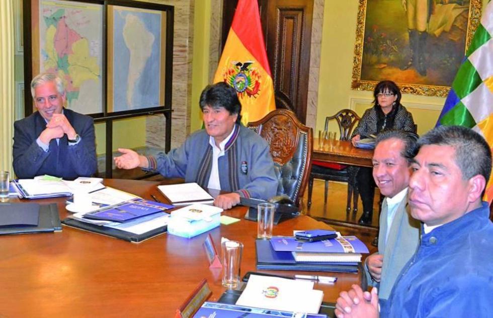 Evo retorna a trabajar tras operación en la garganta 