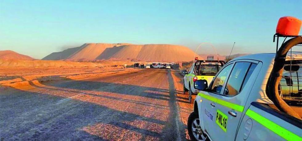 Trabajadores de Codelco bloquean acceso a mina y amenazan con  protestas