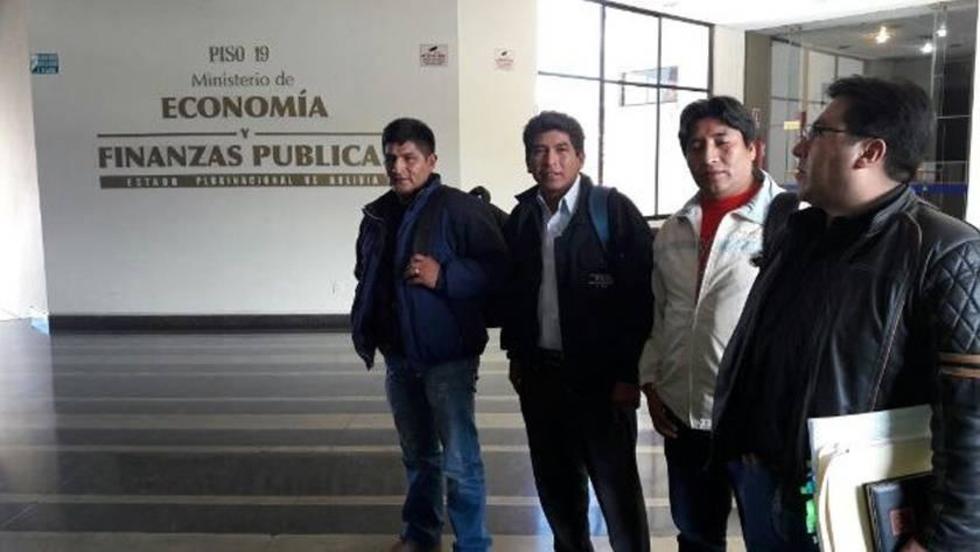 COB rechaza el 6 % de incremento salarial al básico y 5 % al mínimo