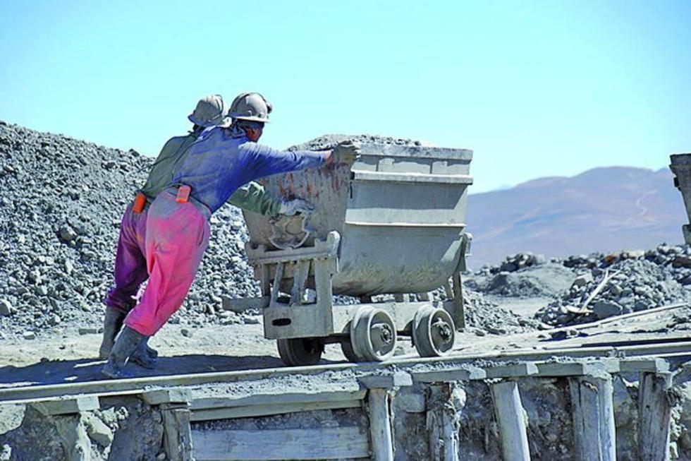Cooperativas están dispuestas a salir del Cerro Rico de Potosí