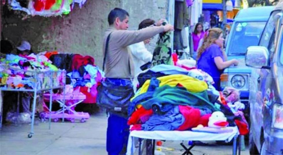 Comerciantes de ropa usada marcharán en todo el país este lunes 24