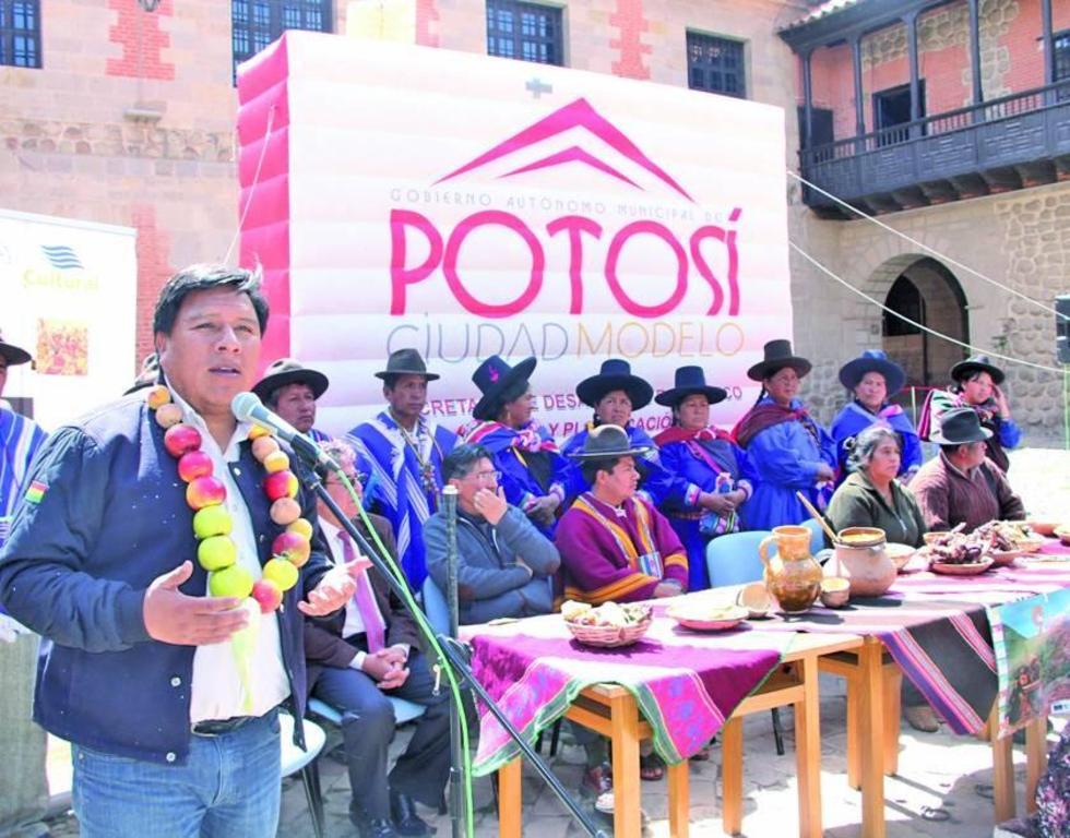 Feria de la Wathia será el domingo