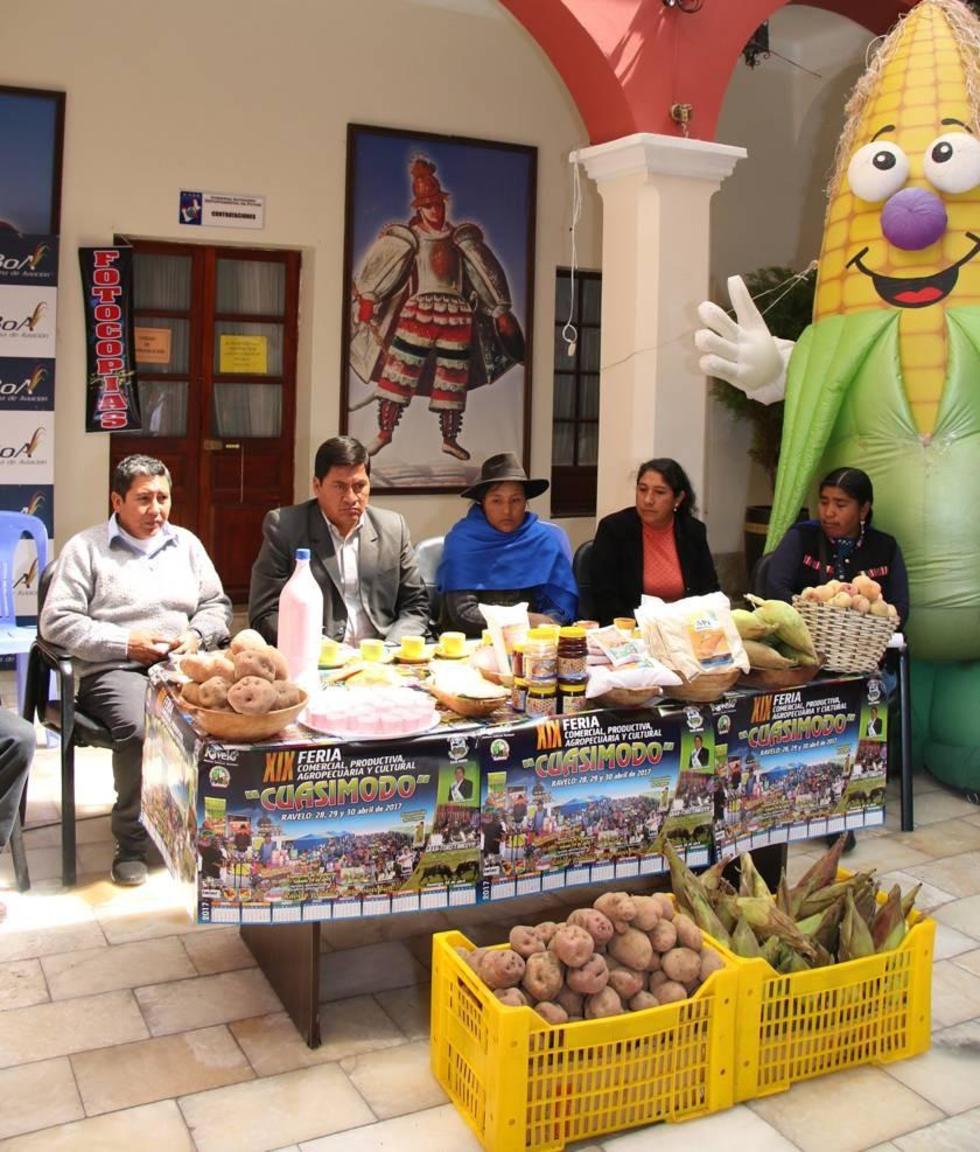 Lanzan feria agropecuaria en la población de Ravelo