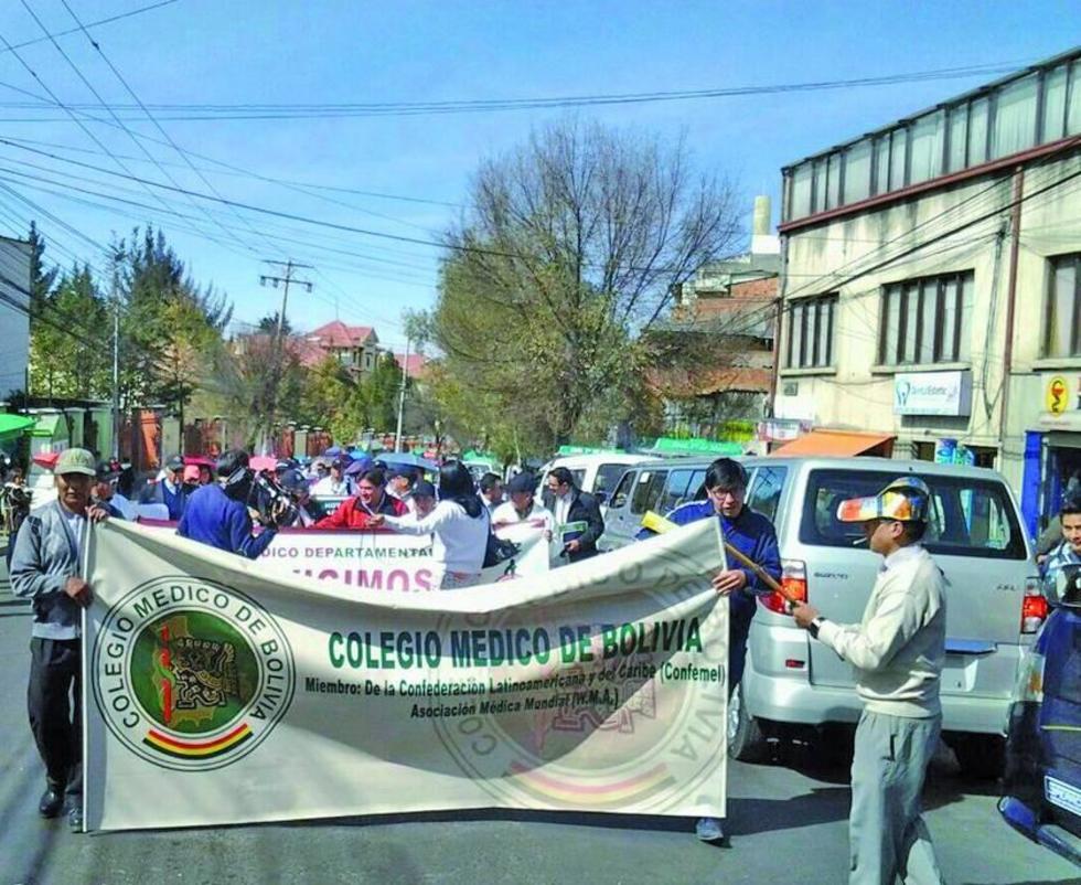 Los médicos analizarán nuevas medidas de presión el lunes 24