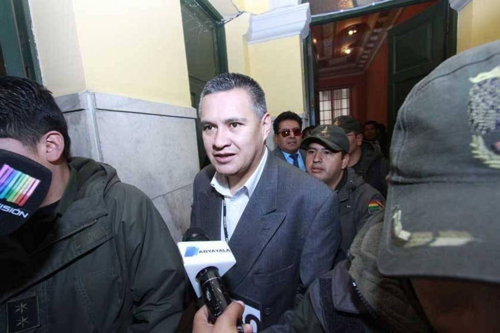 Suspenden salida de la cárcel de Eduardo León 