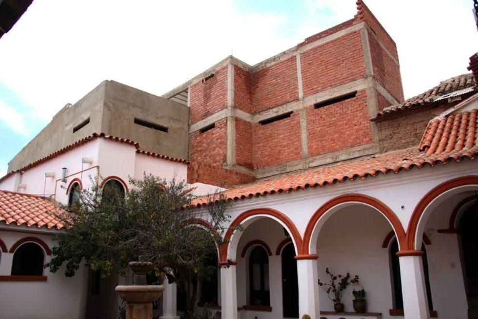 Tramitan orden judicial para demolición de edificio ilegal