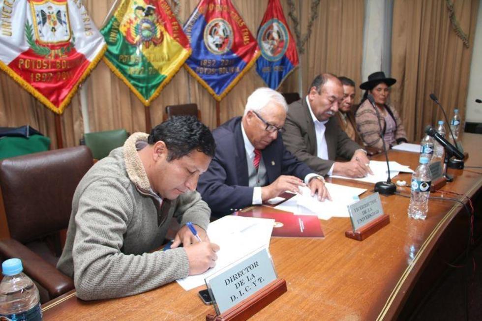 La UATF y Tupiza firman convenio de cooperación