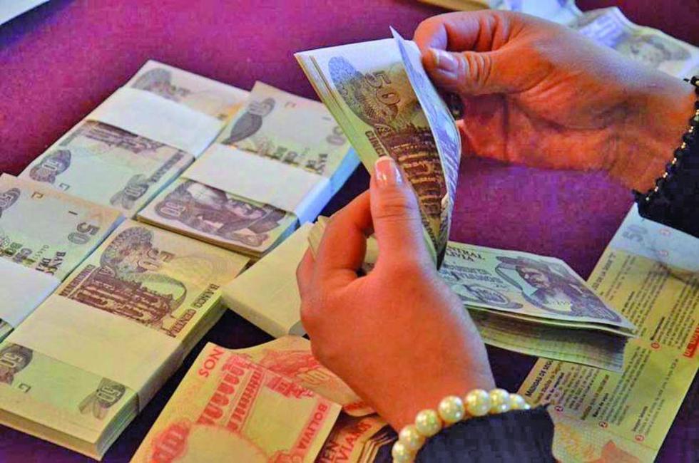 Privados advierten que caerá el PIB por el incremento salarial