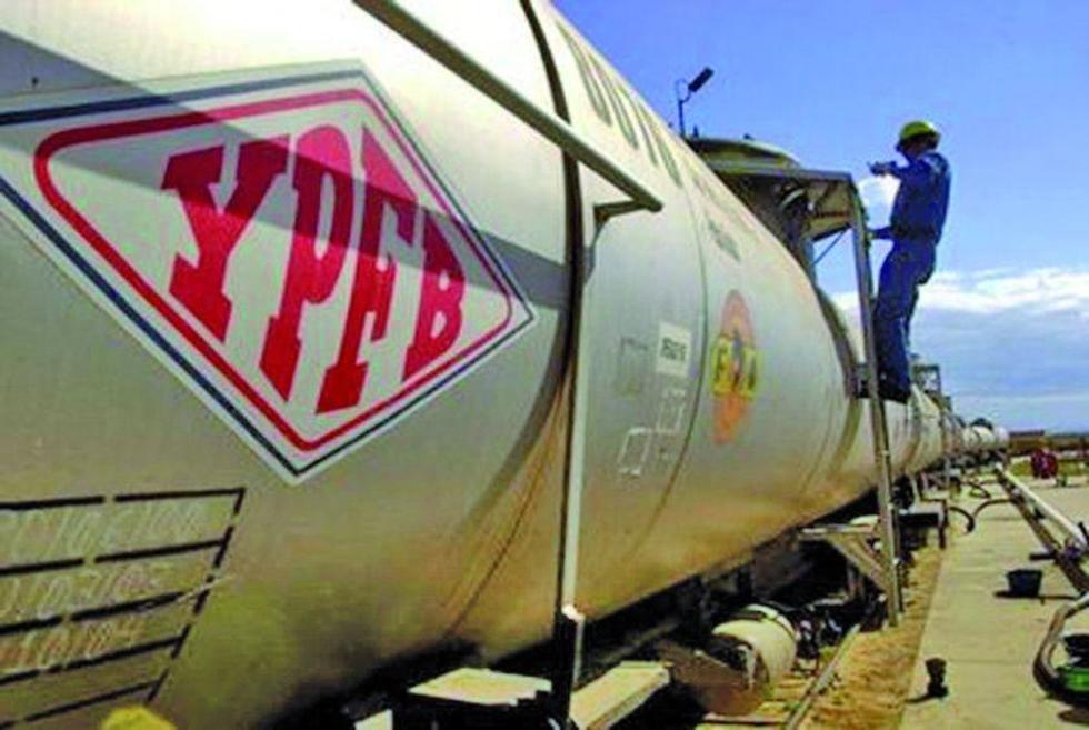 Petroleros se declaran en alerta ante una posible exclusión del incremento
