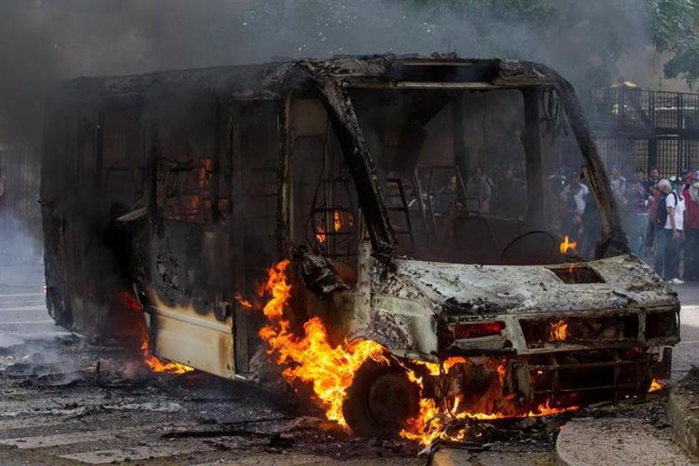Oposición llama a retomar las vías el lunes 15 en Venezuela